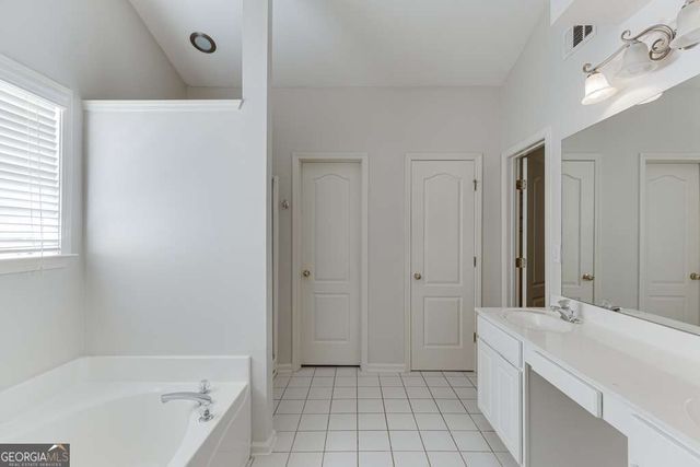 300 Beckenham Walk Drive, Dacula, GA 30019