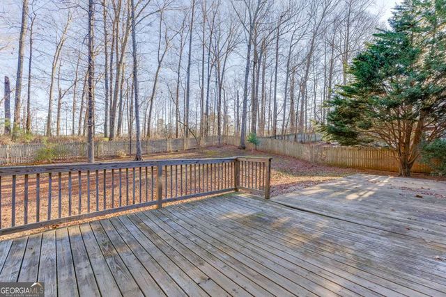 300 Beckenham Walk Drive, Dacula, GA 30019