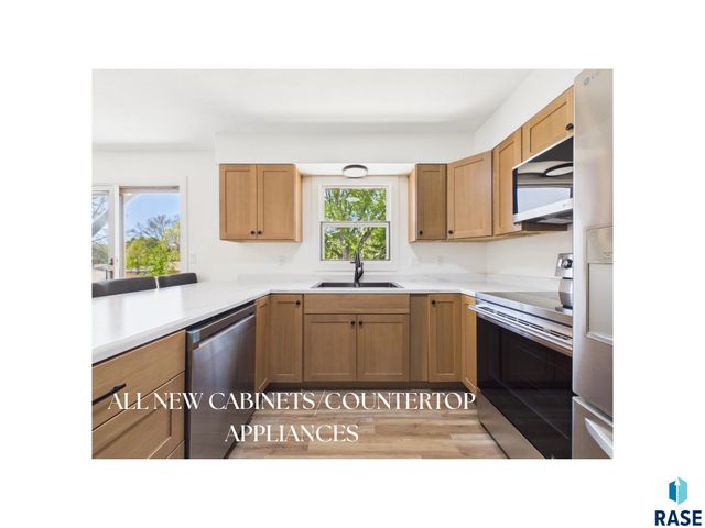 2405 S Stephen Ave Avenue, Sioux Falls, SD 57103