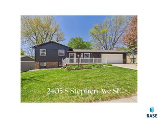 2405 S Stephen Ave Avenue, Sioux Falls, SD 57103