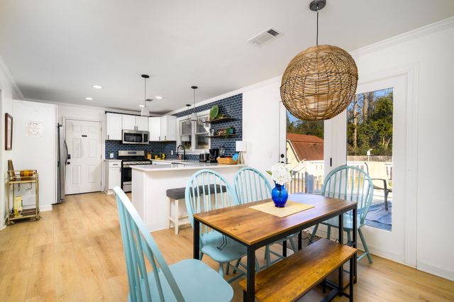 5332 Parkside Drive, North Charleston, SC 29405