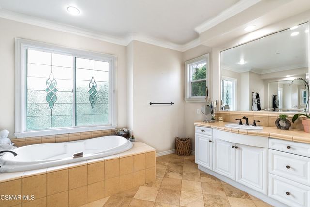 5497 Via Mira Flores, Newbury Park, CA 91320