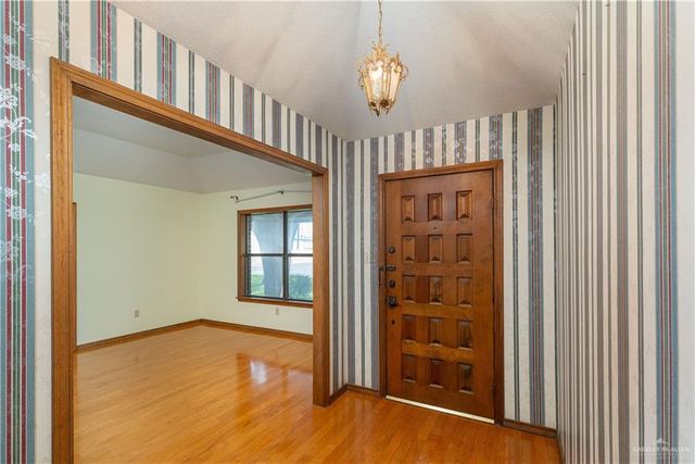 1100 Xanthisma Avenue, Mcallen, TX 78504