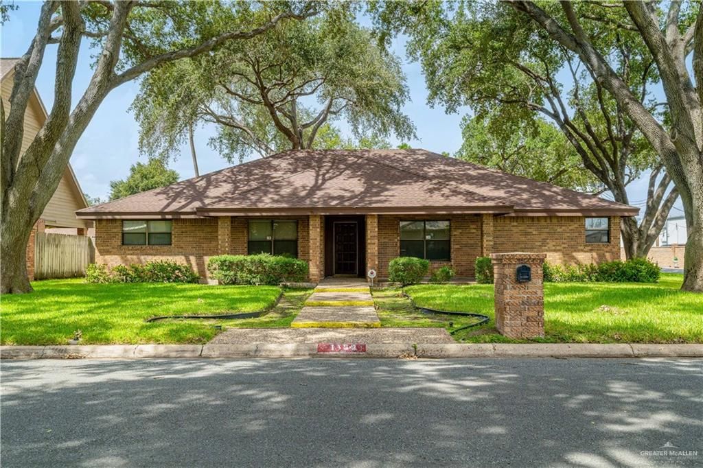 1100 Xanthisma Avenue, Mcallen, TX 78504