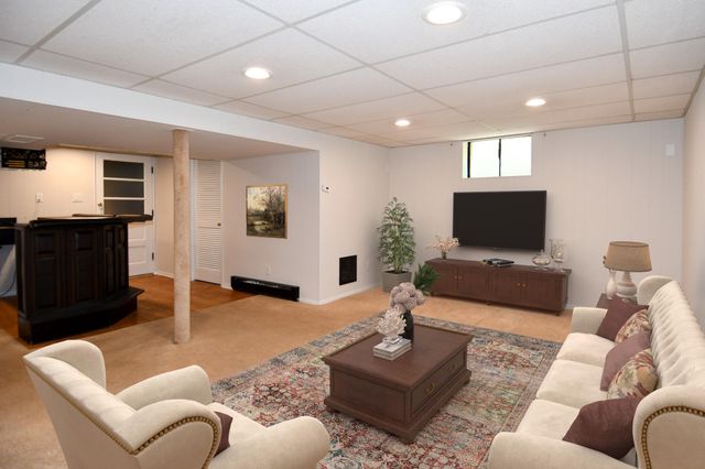407 ANDERSON AVE, Rockville, MD 20850