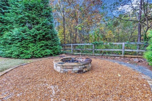 104 Lenore Court, Woodstock, GA 30188