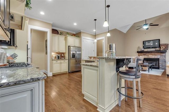 104 Lenore Court, Woodstock, GA 30188