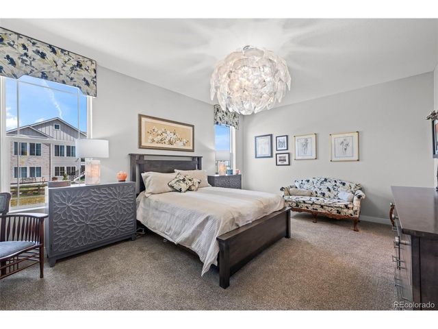 1915 Canyonpoint Ln, Castle Pines, CO 80108