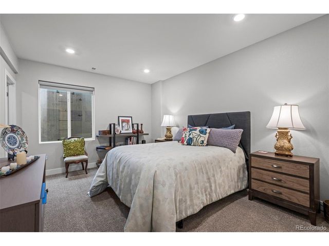 1915 Canyonpoint Ln, Castle Pines, CO 80108