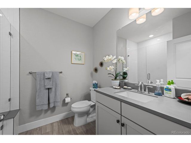 1915 Canyonpoint Ln, Castle Pines, CO 80108