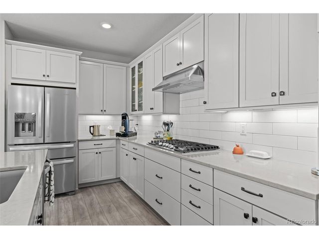 1915 Canyonpoint Ln, Castle Pines, CO 80108