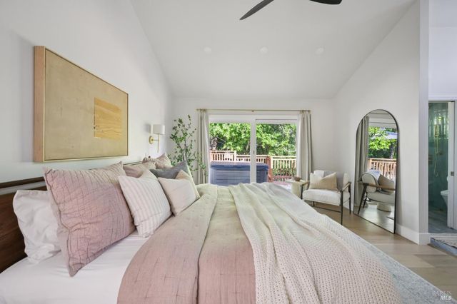 14 Mount Wittenburg Ct, San Rafael, CA 94903