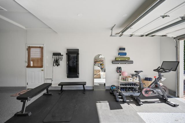 14 Mount Wittenburg Ct, San Rafael, CA 94903