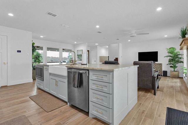 255 Hideaway Lane Central, Hideaway, TX 75771
