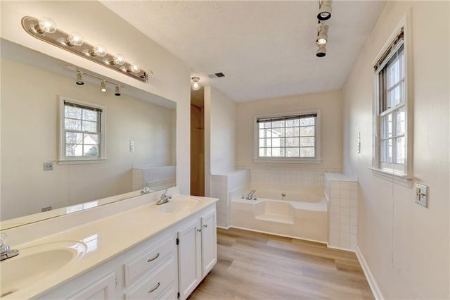3945 Genoa Court, Duluth, GA 30096