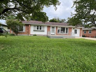 301 Merriwood Pkwy, Hopkinsville, KY 42240