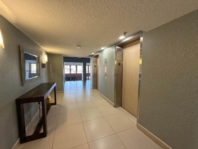 9440 SW 8TH Street 208, Boca Raton, FL 33428