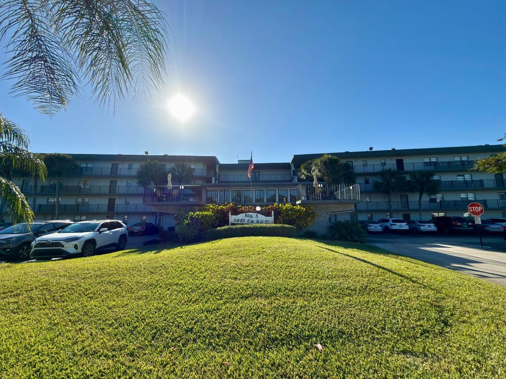 9440 SW 8TH Street 208, Boca Raton, FL 33428