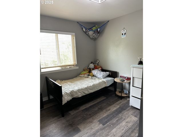 753 Sw KALMIA Ave, Warrenton, OR 97146