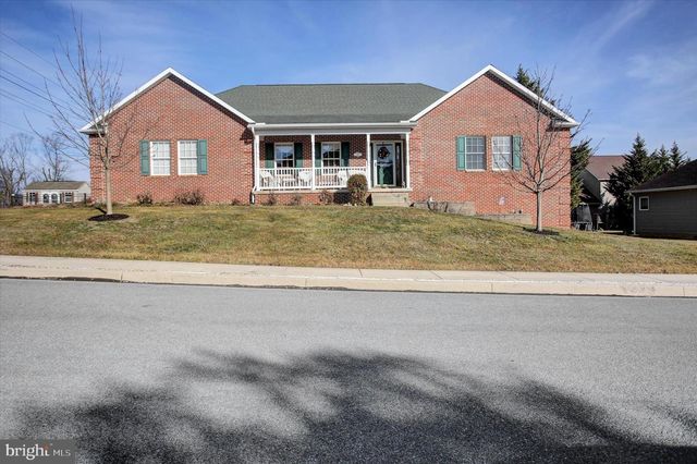 365 BLUE BIRD TRAIL, Greencastle, PA 17225