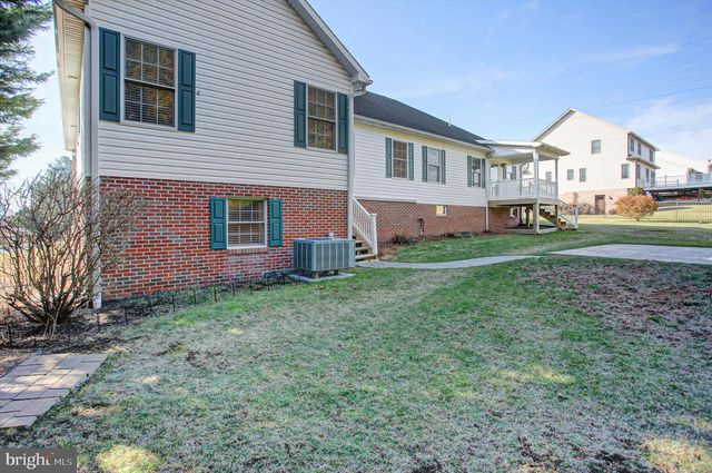 365 BLUE BIRD TRAIL, Greencastle, PA 17225