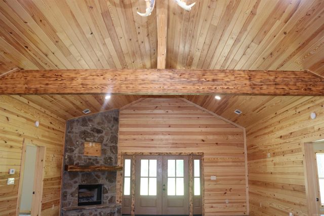 426 Bondair Road, Greers Ferry, AR 72067