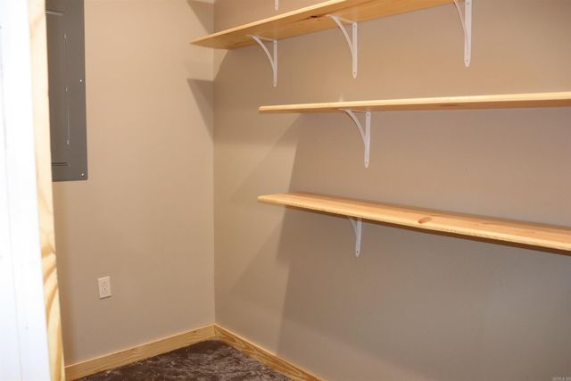 426 Bondair Road, Greers Ferry, AR 72067