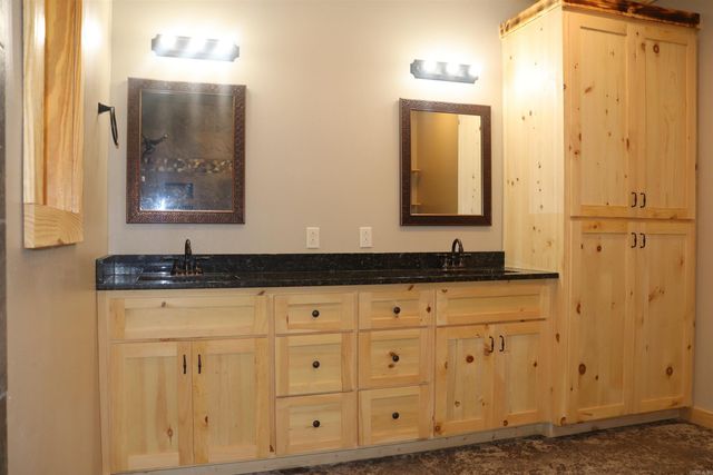 426 Bondair Road, Greers Ferry, AR 72067