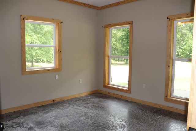 426 Bondair Road, Greers Ferry, AR 72067