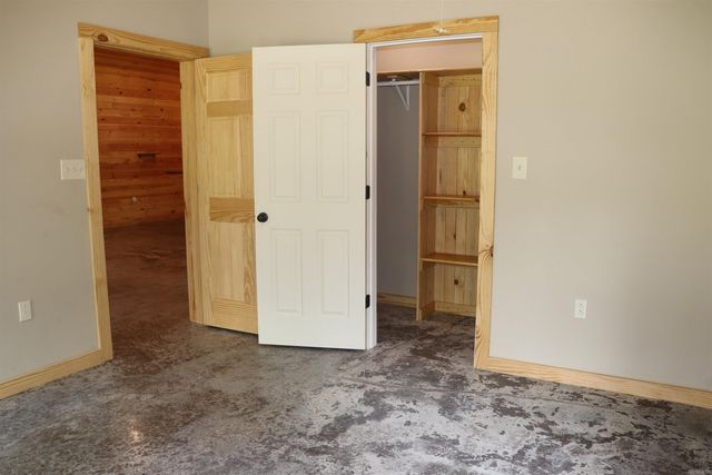 426 Bondair Road, Greers Ferry, AR 72067