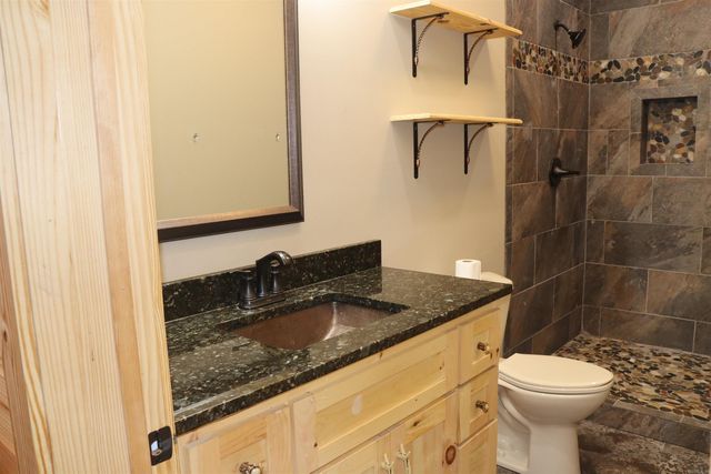 426 Bondair Road, Greers Ferry, AR 72067