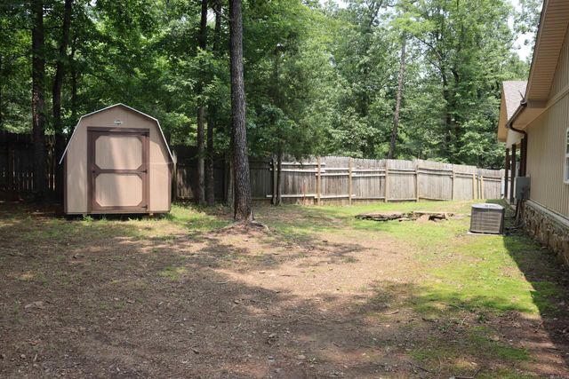 426 Bondair Road, Greers Ferry, AR 72067