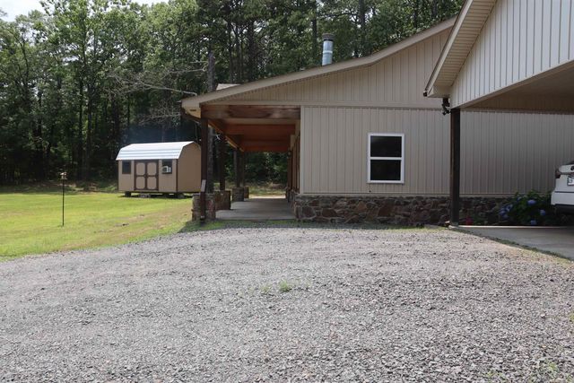 426 Bondair Road, Greers Ferry, AR 72067