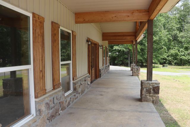 426 Bondair Road, Greers Ferry, AR 72067