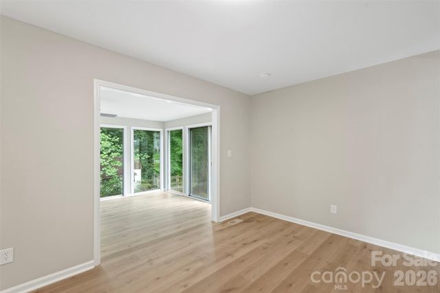 711 King Arthur Drive, Gastonia, NC 28056