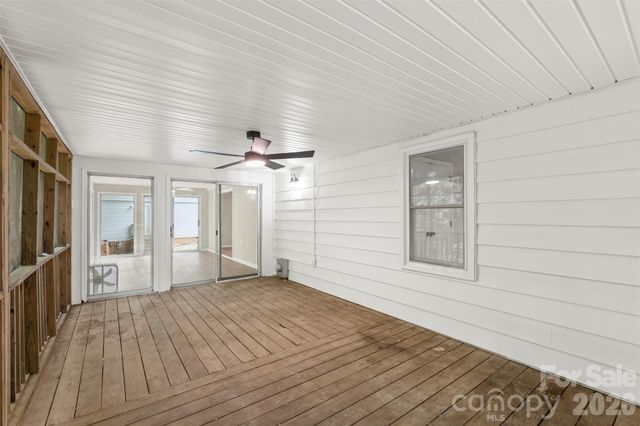 711 King Arthur Drive, Gastonia, NC 28056