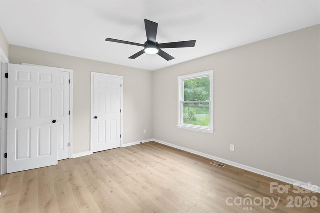 711 King Arthur Drive, Gastonia, NC 28056