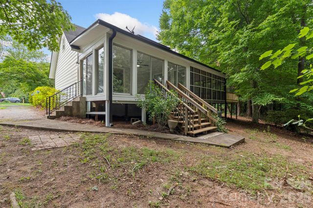 711 King Arthur Drive, Gastonia, NC 28056