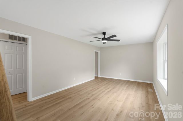 711 King Arthur Drive, Gastonia, NC 28056