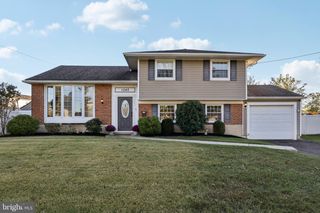 1042 SURREY RD, Somerdale, NJ 08083