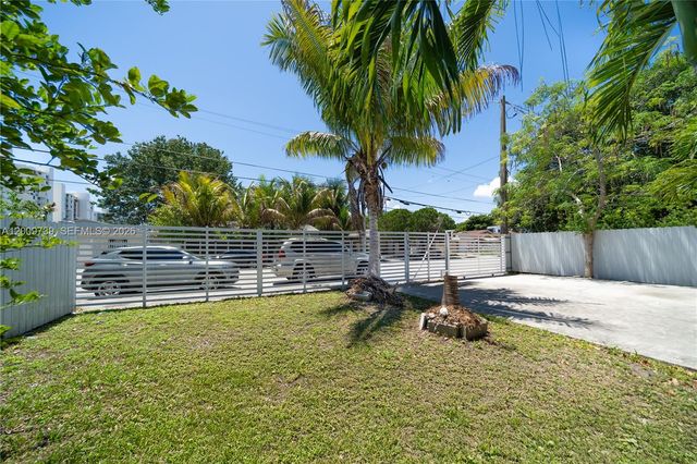 235 NW 59th St, Miami, FL 33127