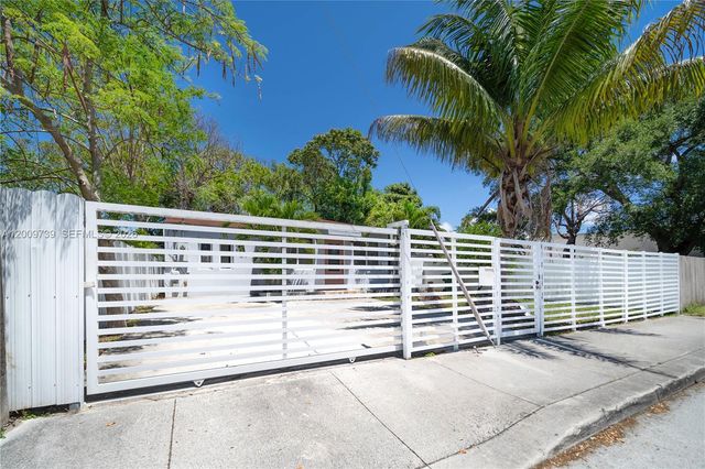 235 NW 59th St, Miami, FL 33127