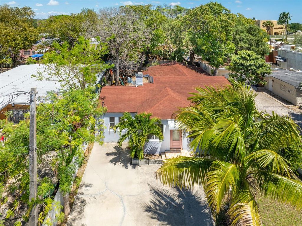 235 NW 59th St, Miami, FL 33127