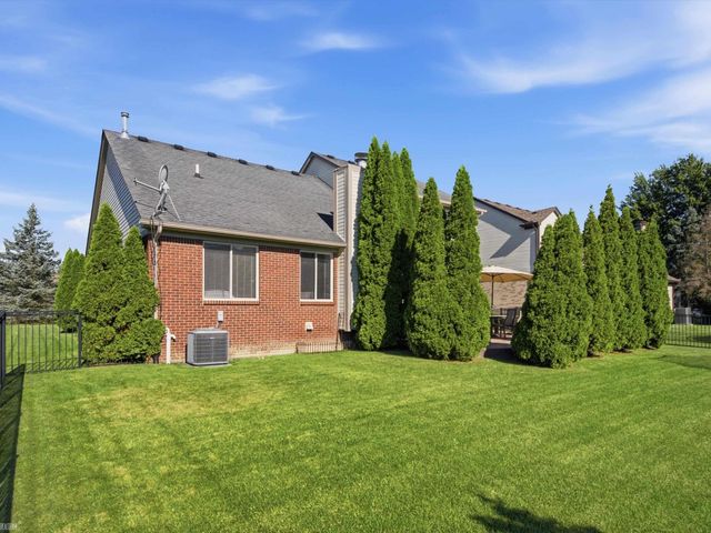 42930 Little Road, Clinton Twp, MI 48036