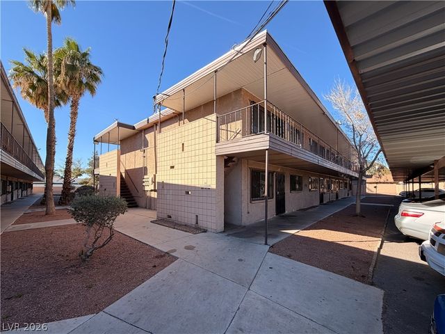 3712 Royal Crest Street 14, Las Vegas, NV 89119