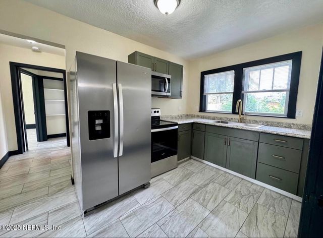 2923 ROSSELLE Street, Jacksonville, FL 32205