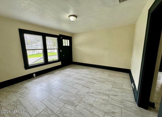 2923 ROSSELLE Street, Jacksonville, FL 32205