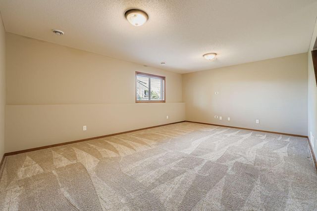 5001 Kama Lane NE, Albertville, MN 55301