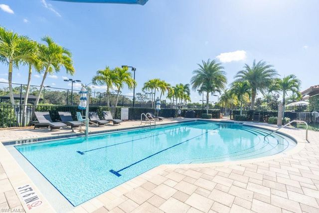 16382 Viansa WAY # 201, Naples, FL 34110