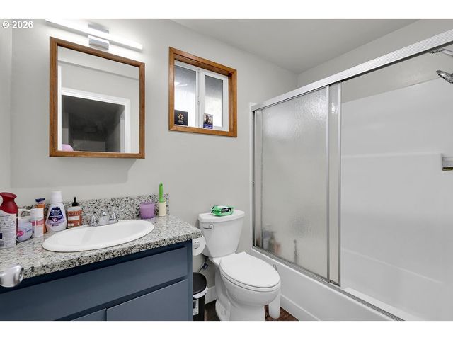 2953 W 15TH Ave, Eugene, OR 97402